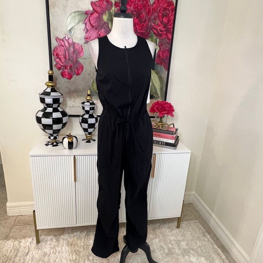 Athleta Womens Sleeveless Zip Front Straight Leg Flex Jumpsuit Black Size XS NWT